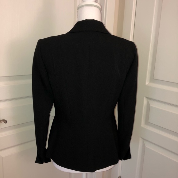 Kasper 1-button Black crepe blazer, 4P - Picture 4 of 5